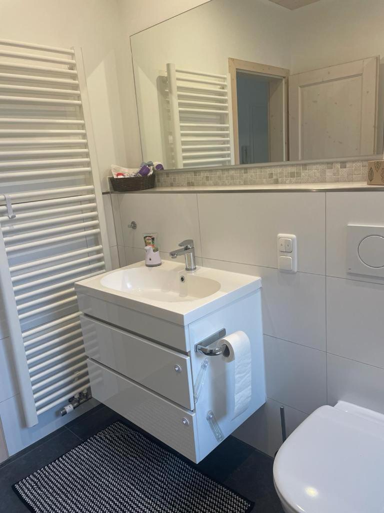 Zimmer Frei 4 Wiesbaden Luaran gambar